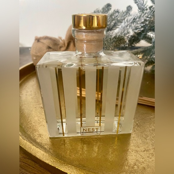 NEST New York Luxury Fragrance Holiday Scent Diffuser 5.9oz New no box Sealed - Picture 2 of 4